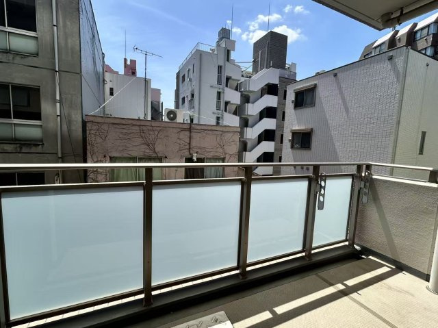ルジェンテ南大塚のバルコニー