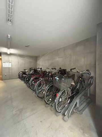 ルジェンテ南大塚の駐輪場