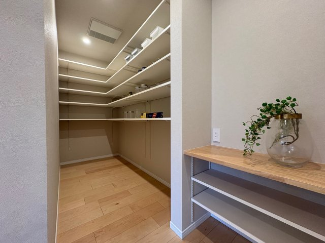 神戸市北区南五葉6丁目新築戸建2号地の収納|パントリー