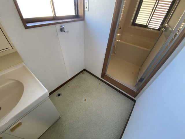 小沼邸の洗面所