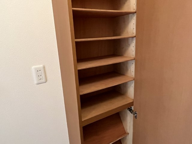 エクセレント弥生の玄関