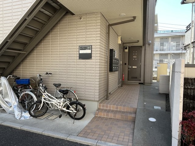 エクセレント弥生のエントランス