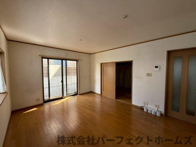 【居間・リビング】の画像