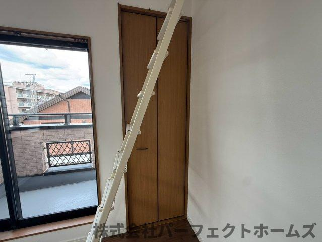 香里ヶ丘4丁目戸建の収納|こまごまとしたものを収納できそうですね