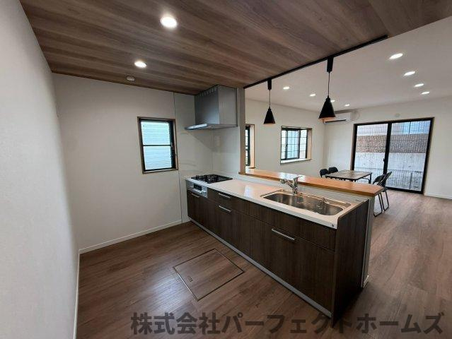 香里ヶ丘4丁目戸建のキッチン|キッチンでお料理をお楽しみください