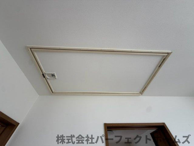 香里ヶ丘4丁目戸建の収納|屋根裏収納です