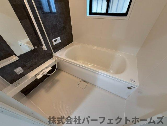 香里ヶ丘4丁目戸建の浴室|お風呂で日々の疲れを落としましょう