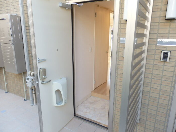 アイエム中川の玄関