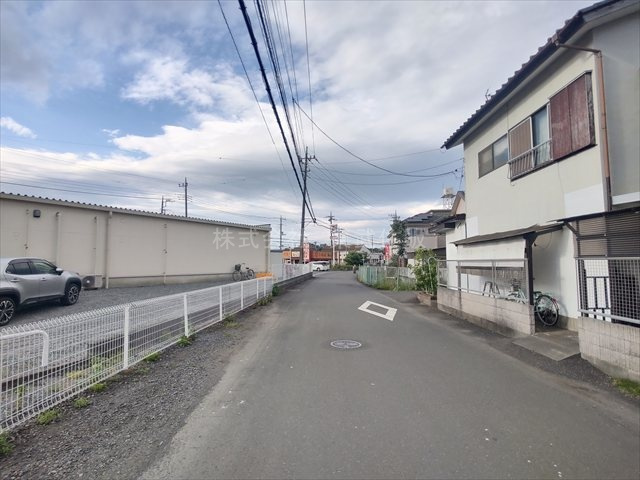 【前面道路含む現地写真】の画像