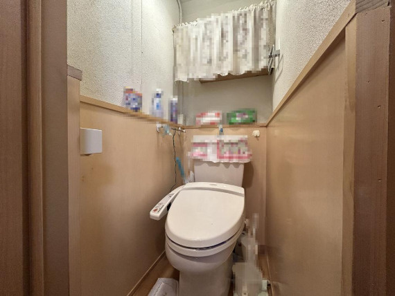 上京区柏清盛町 中古戸建のトイレ