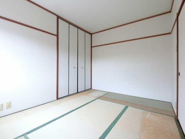 【寝室】