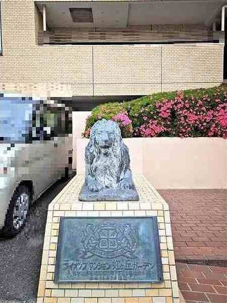 ライオンズマンション虹ヶ丘ガーデン参番館のエントランス