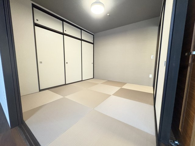 ハピアス西神南の和室