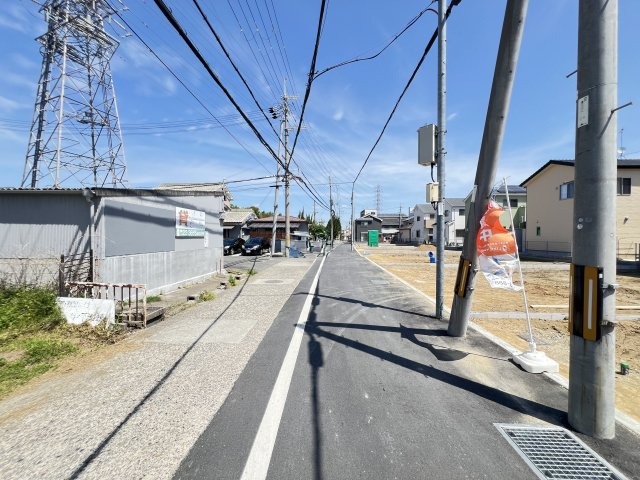 大和高田市市場5期　の前面道路含む現地写真