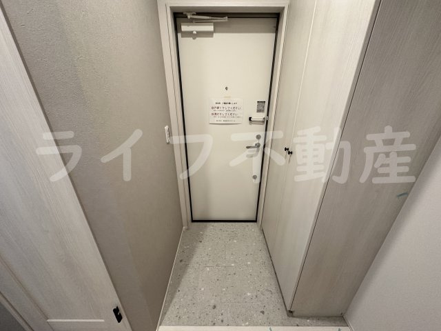 Louis Apartment長瀬ノールの玄関