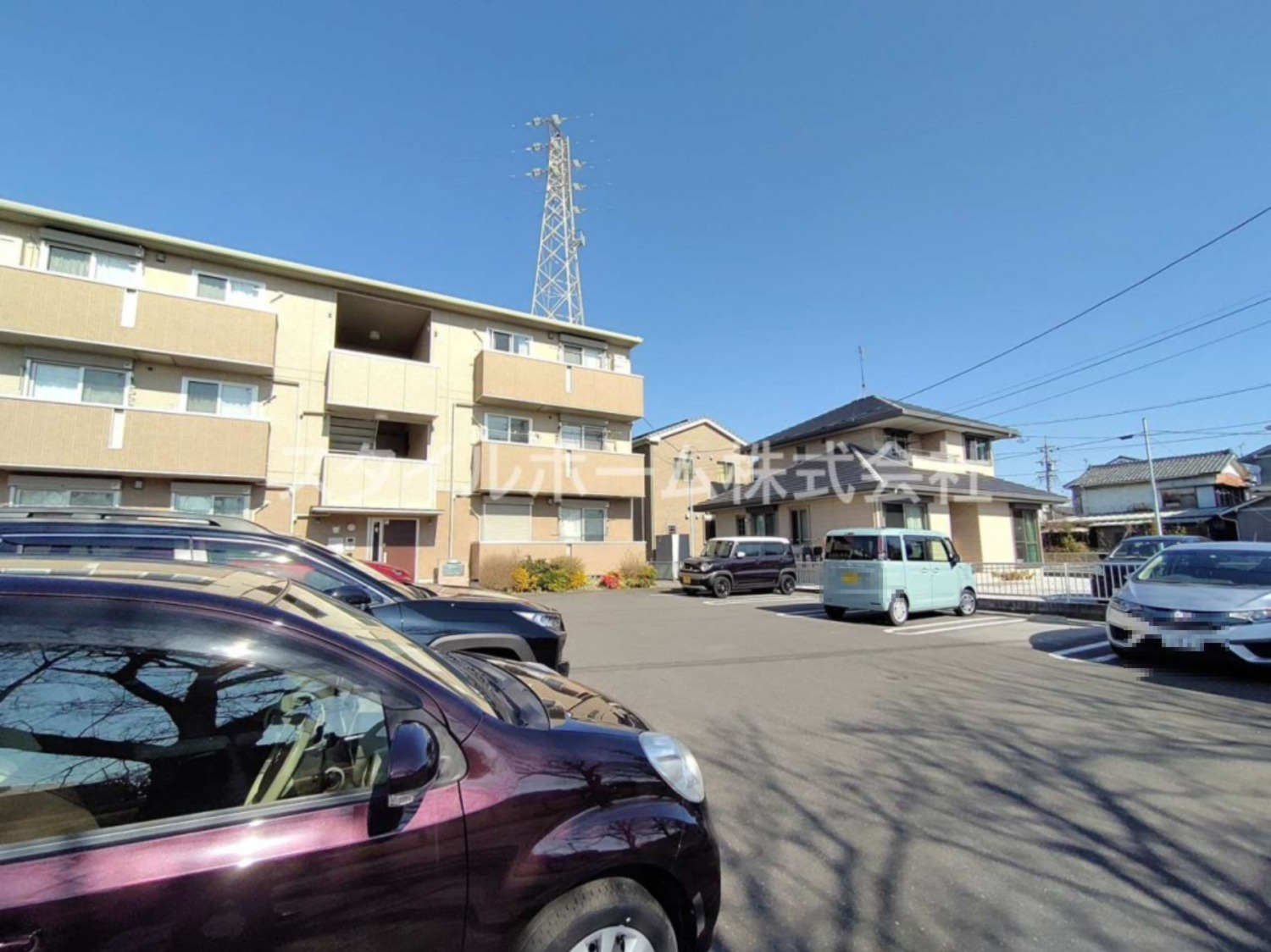 リバーサイド中部Bの駐車場