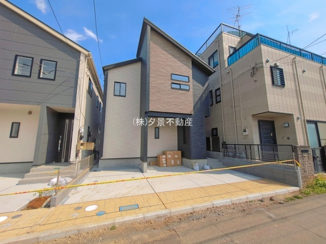 《仲介手数料無料》上尾市本町５丁目5-17新築一戸建てブルーミングガーデンの外観
