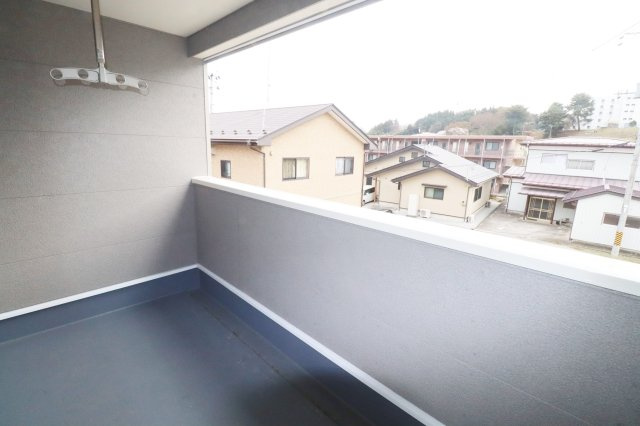 二本松市郭内2丁目　　　　５号棟　　　二本松北小学校、二本松第１中学区のバルコニー