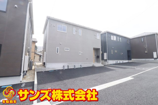 二本松市郭内2丁目　　　　５号棟　　　二本松北小学校、二本松第１中学区の外観|北東側から見た駐車場を含む外観♪