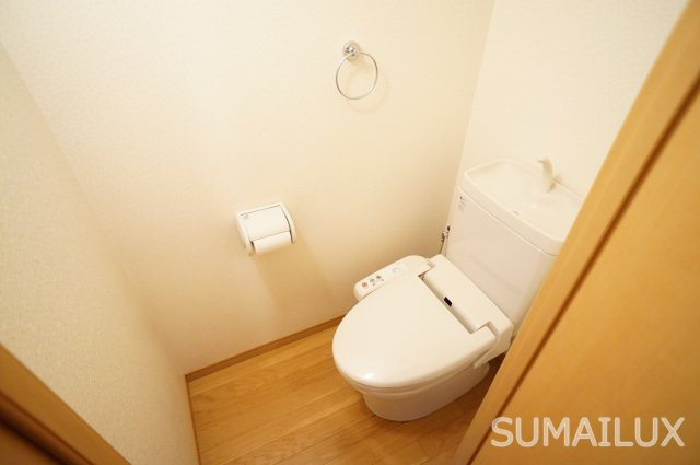 熊本市中央区本荘４丁目の賃貸マンションのトイレ