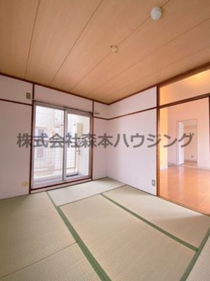 【和室】 | 　UEDAビル | 畳の上でゆっくりとくつろげる和室です