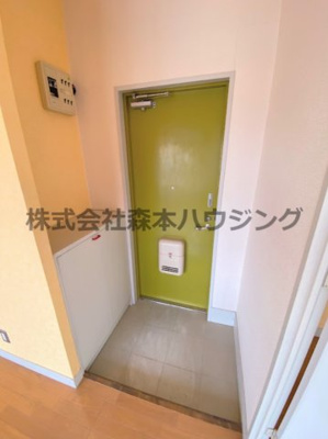 【玄関】 | 　UEDAビル | ゆったりとした玄関です
