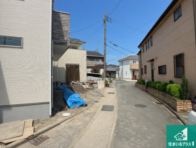 加古川市加古川町溝之口　第21期　新築一戸建ての前面道路含む現地写真|車通りの少ない前面道路！お子様がいらっしゃるご家族でも安心！