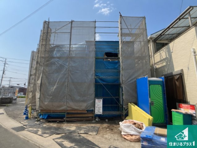 加古川市加古川町　第21期　新築一戸建ての外観|周辺は落ち着いた街並みの住宅地！子育てがしやすい住環境です！まだ未完成ですが、現地でしかわからない事もございます。是非一度ご覧ください。