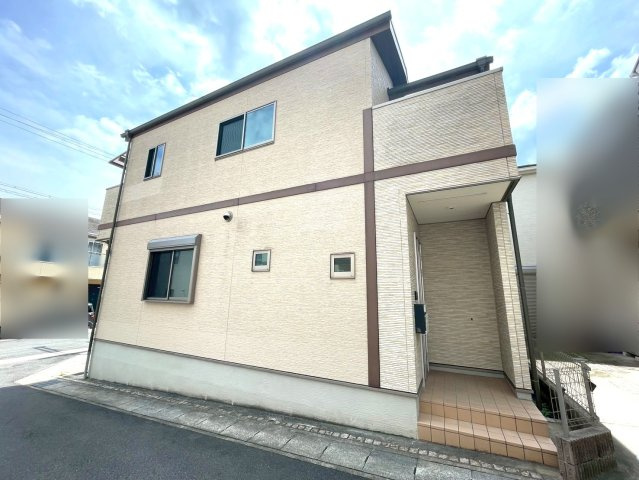 ◆リフォーム済◆椥辻駅徒歩１０分◆駐車３台可能◆角地◆スーパー徒歩５分◆山科区勧修寺東栗栖野町の外観|外観