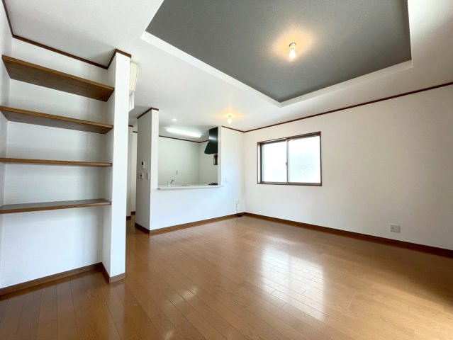 ◆リフォーム済◆椥辻駅徒歩１０分◆駐車３台可能◆角地◆スーパー徒歩５分◆山科区勧修寺東栗栖野町の居間・リビング|リビング