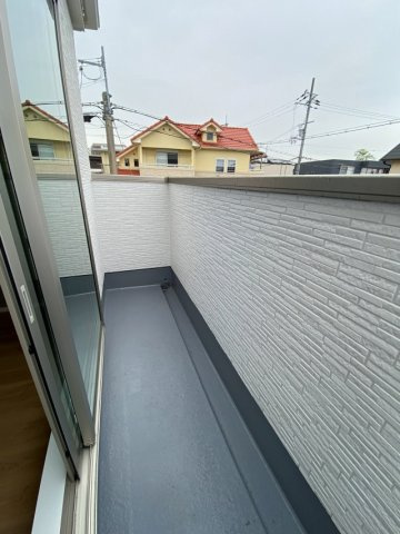 明石市東野町　新築戸建のバルコニー