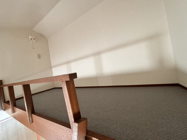 パインハイムの洋室|ロフト