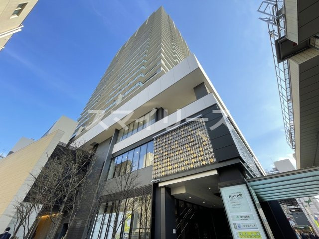 ライオンズタワー柏の外観