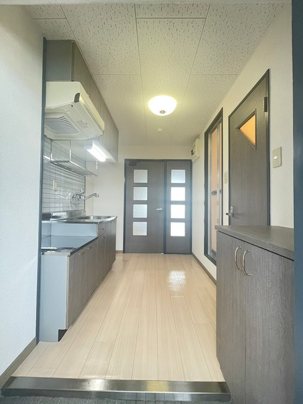 ロイヤルグランデの玄関|※写真は同タイプの部屋です。