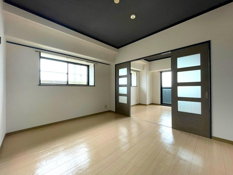 ロイヤルグランデの居間・リビング|※写真は同タイプの部屋です。