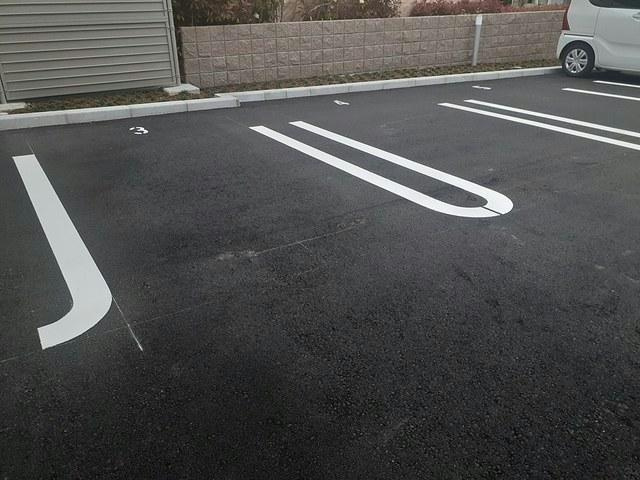 パン　リーヴルⅡの駐車場