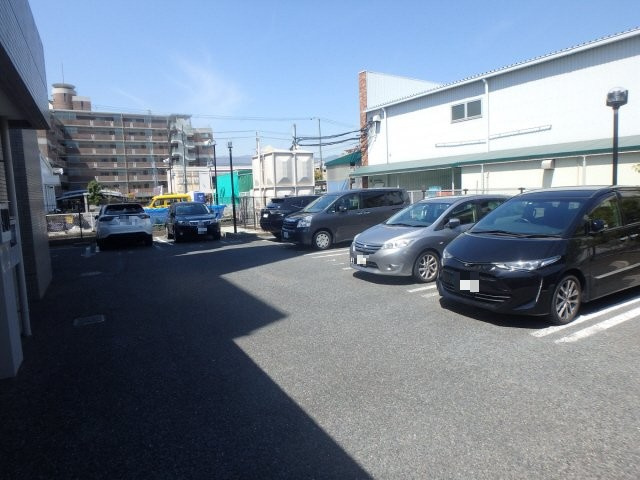 【駐車場】 | Ｆｉｇ　Ｔｒｅｅ２号館 | 駐車場