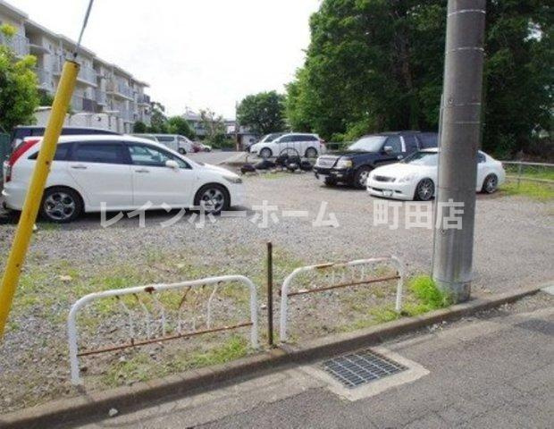 グリーンプラザ御園３※初期費用分割後払いサービス利用可能物件の駐車場
