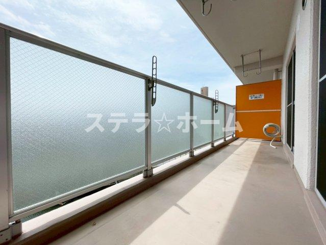 三陽ハイツ都島のバルコニー|陽当たり良好なバルコニーです