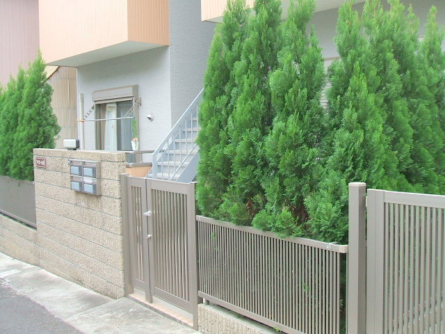 ファミーユＮのロビー|閑静な住環境