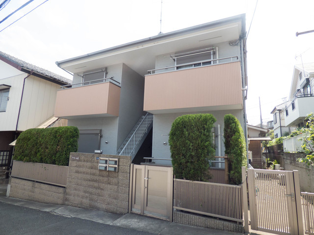 ファミーユＮのエントランス|安心のオートロック付　気楽な１フロア２住戸