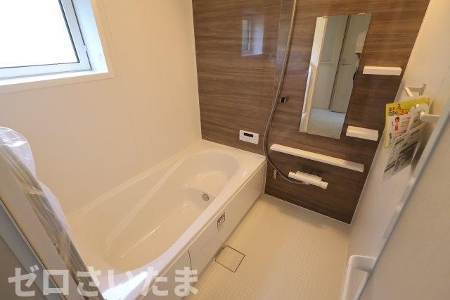 《仲介手数料無料》見沼区東大宮３丁目8-44新築一戸建てブルーミングガーデンの浴室