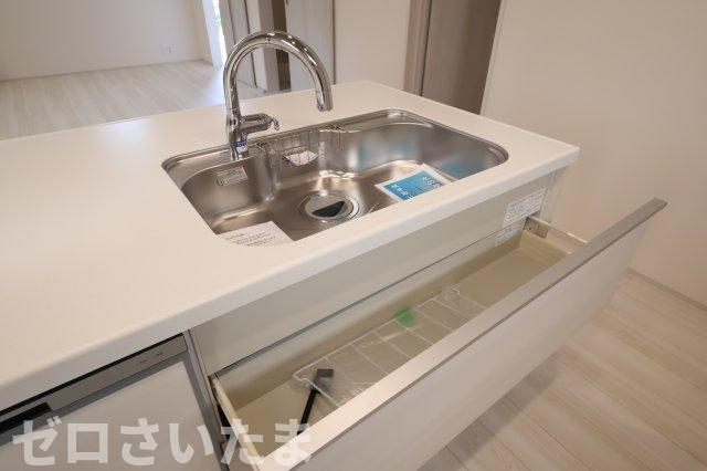 《仲介手数料無料》見沼区東大宮３丁目8-44新築一戸建てブルーミングガーデンのキッチン