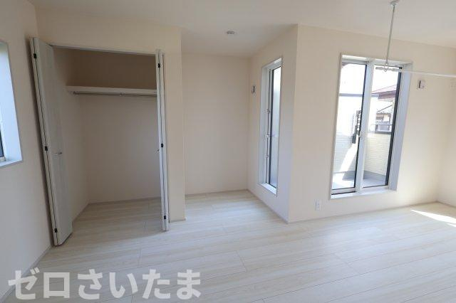 《仲介手数料無料》見沼区東大宮３丁目8-44新築一戸建てブルーミングガーデンの洋室