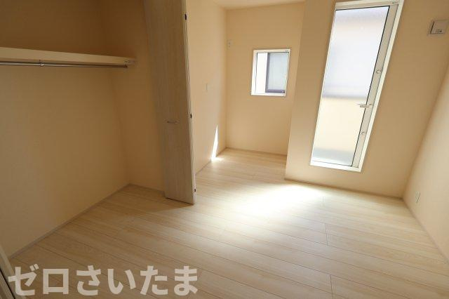 《仲介手数料無料》見沼区東大宮３丁目8-44新築一戸建てブルーミングガーデンの洋室