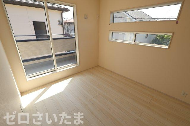 《仲介手数料無料》見沼区東大宮３丁目8-44新築一戸建てブルーミングガーデンの洋室