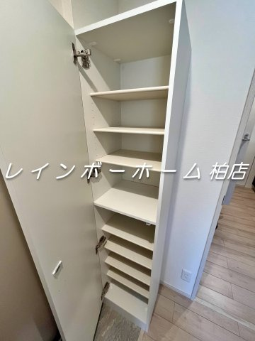 特典：仲介手数料が無料です!!の玄関|落ち着いた玄関です