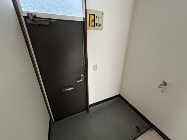 ハイムSの玄関|他室参考写真
