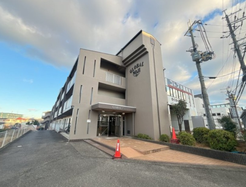 グローバル野路の外観