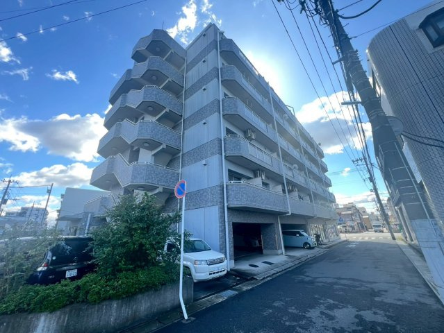 002-HIRAKAWAの外観